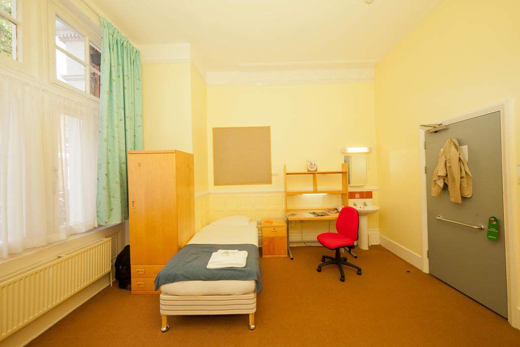 Evelyn Gardens Hostel London Room photo