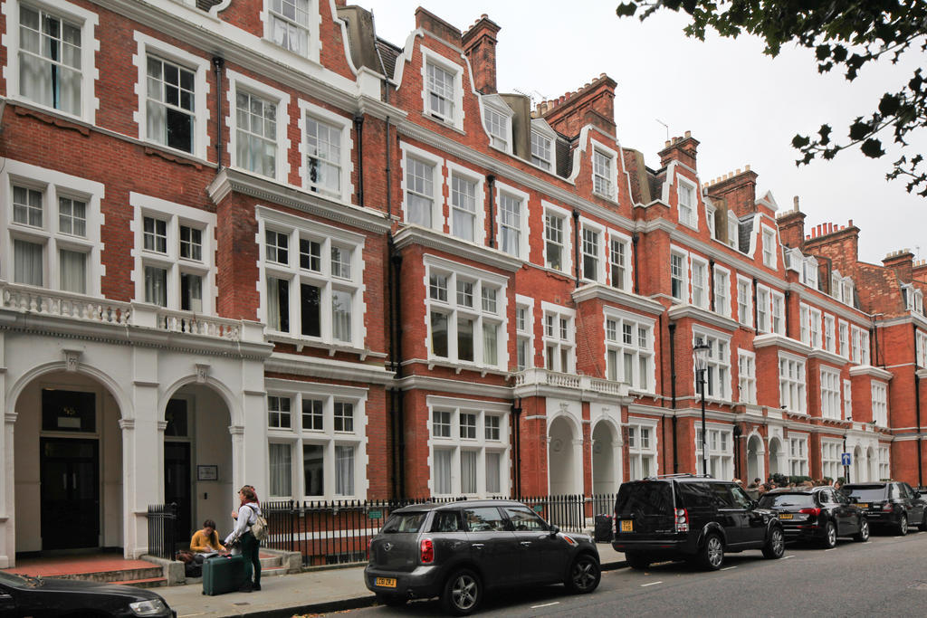 Evelyn Gardens Hostel London Exterior photo