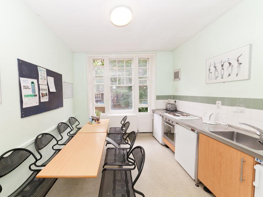 Evelyn Gardens Hostel London Exterior photo